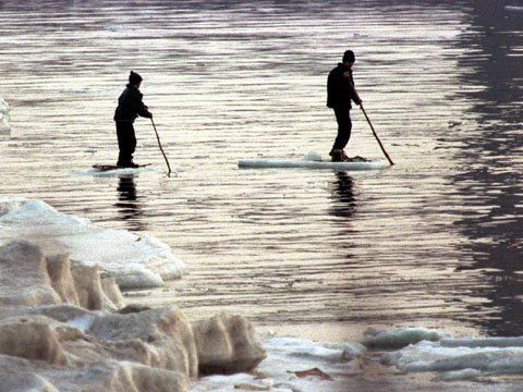 МЧС России: лед в Ярославской области становится опасен!