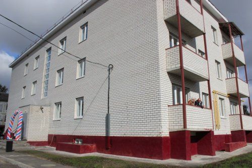Жители Семибратова получили новые квартиры в рамках региональной программы расселения аварийного жилья