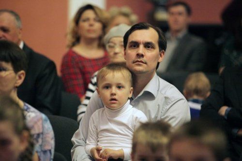 В Ярославской области 11 семей удостоены областной награды — медали «За верность родительскому долгу»