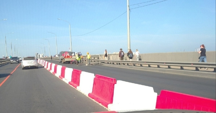 Мэрия: движение на Октябрьском мосту восстановят 1 сентября