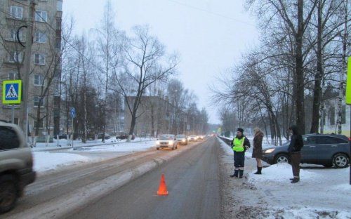 В Ярославле водитель иномарки сбил женщину 
