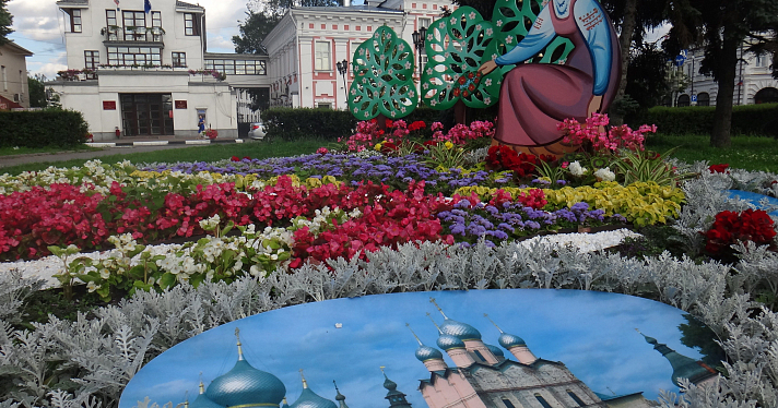 Цветочный рай в центре Ярославля_73753