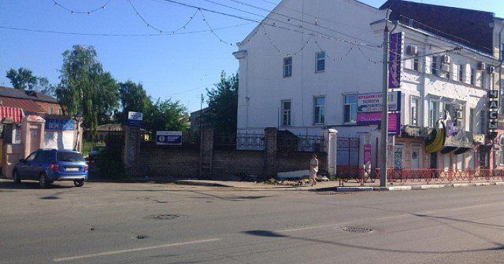 В Ярославле собственник убрал торговый павильон с шаурмой 