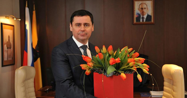 Губернатор Дмитрий Миронов поздравил педагогов с Днем учителя