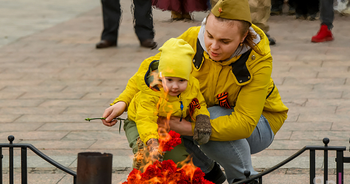 Молдавская диаспора Ярославля возложила цветы к Вечному огню в память о героях Великой Отечественной