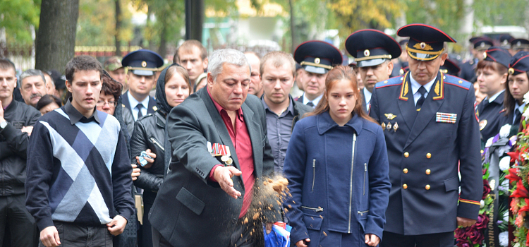 В Ярославле простились с погибшим полицейским Владиславом Вороновым _39244