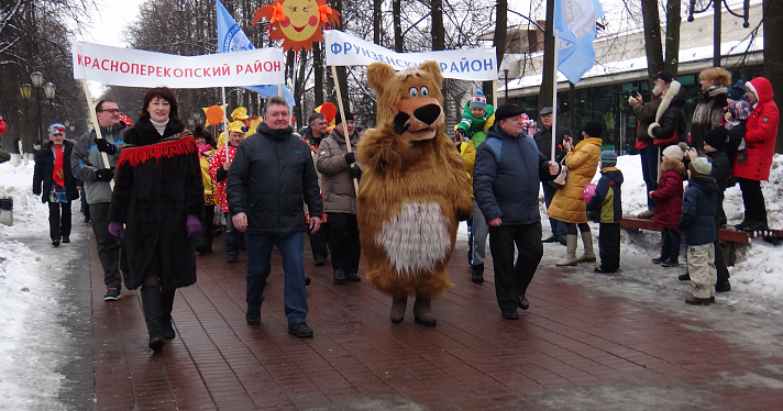 Главную Масленицу страны открыли большим карнавальным шествием_54658