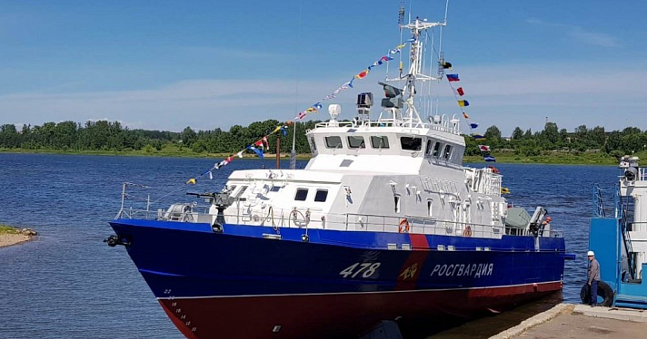В Рыбинске спустили на воду первый катер «Грачонок», предназначенный для охраны Керченского пролива