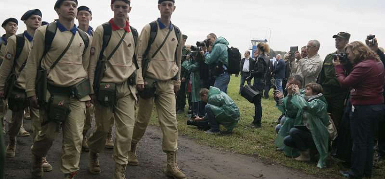 Ярославских юнармейцев поздравил экипаж МКС