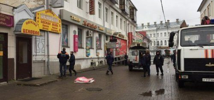 В Ярославле демонтировали 14 незаконно установленных рекламных конструкций 