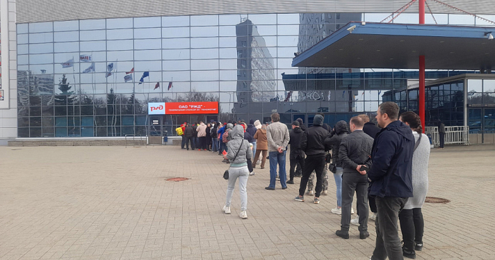 Ярославцы выстроились в очереди за билетами на полуфинал Кубка Гагарина