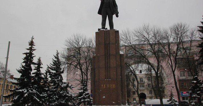 В Ярославле отремонтируют памятник Ленину