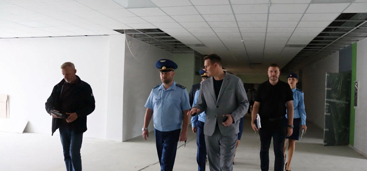 Областной прокурор проверил строительство нового корпуса школы в Угличе