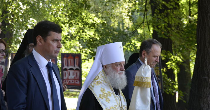 Фестиваль «Преображение» в Ярославле открылся литургией и церемонией гашения почтового конверта_80674