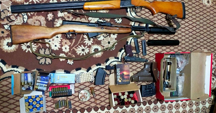 Ярославская ФСБ пресекла деятельность преступной группы, производившей и сбывавшей огнестрельное оружие_238359