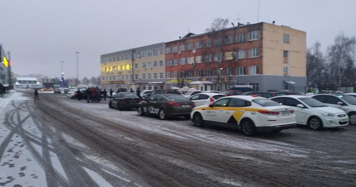 В Ярославле начали бастовать водители агрегатора такси