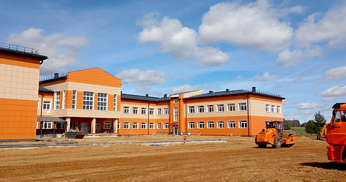 В посёлке под Ярославлем построили новую школу