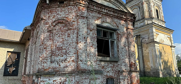 В Ростове Великом у собственника отобрали памятник архитектуры_300756