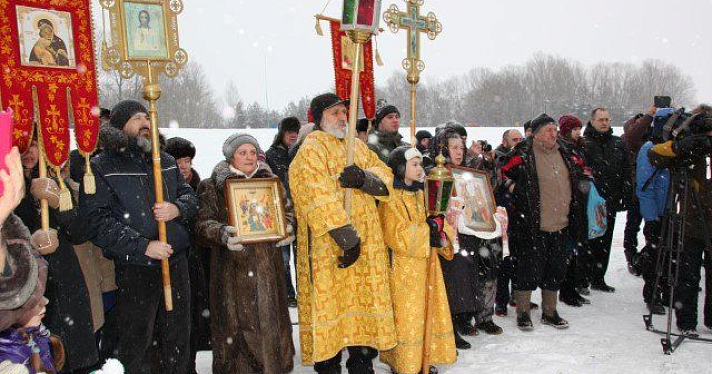 6000 ярославцев приняли участие в крещенских купаниях