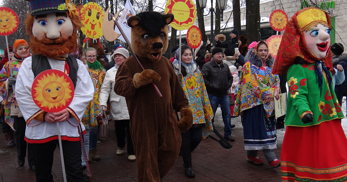 Главную Масленицу страны открыли большим карнавальным шествием_54650