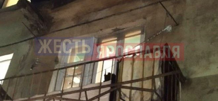 В Ярославле в многоквартирном доме обвалилась балконная плита_267460