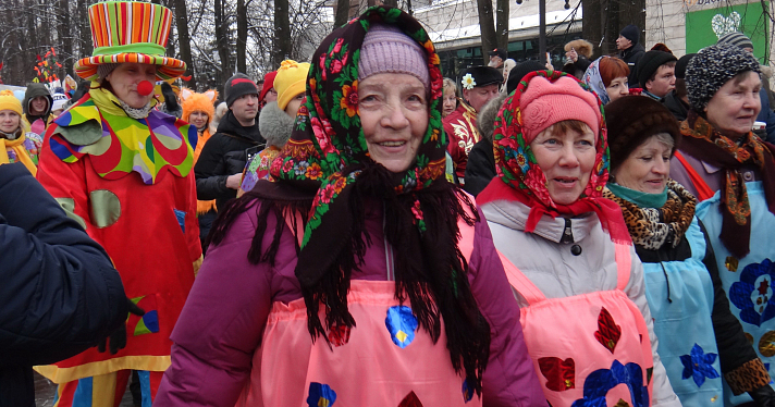 Главную Масленицу страны открыли большим карнавальным шествием_54656