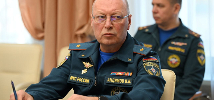 В Кубринске взрывная волна повредила 22 многоквартирных дома