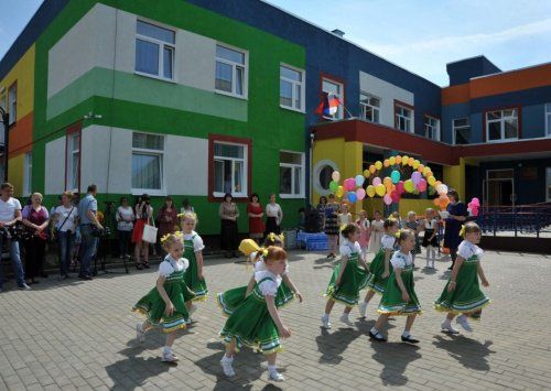 На строительство детских садов и школ выделят около 350 миллионов рублей