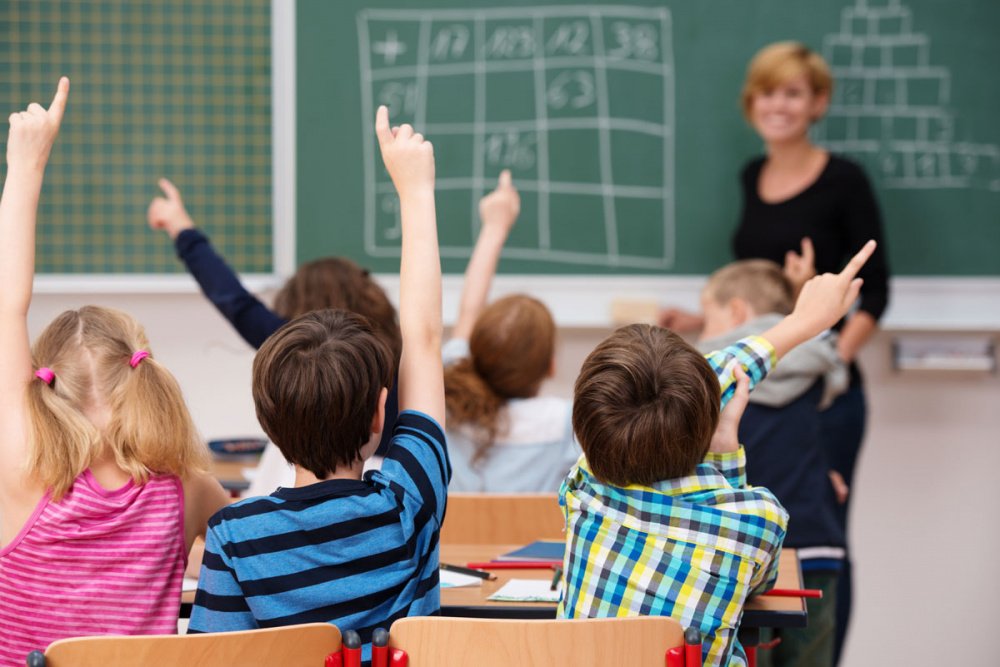 Родителей напугали введением шестидневки в школах: ответ департамента образования