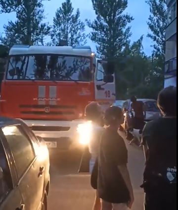 Ярославцев эвакуировали из брагинской высотки из-за пожара