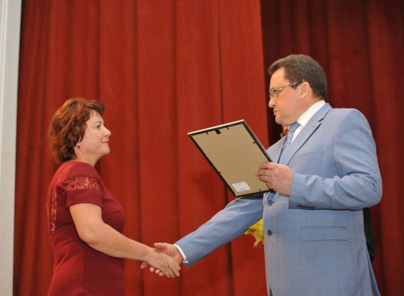 В Ярославле медработников наградили губернаторскими премиями 