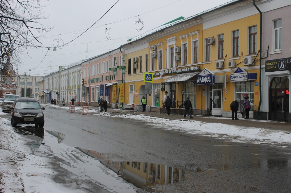 На центральных улицах Ярославля ограничат стоянку