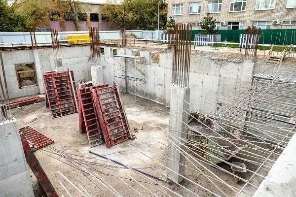 Строители нового корпуса онкологической больницы в Ярославле после обрушения возводимого перекрытия изменили технологию