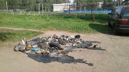 В Ярославле неизвестные сожгли 14 мусорных контейнеров «Хартии»