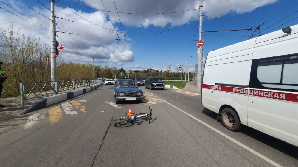 Сбил велосипедиста: в Ярославской области за день два ребенка пострадали в ДТП