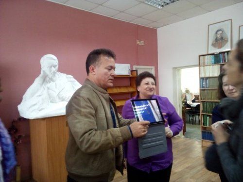 Ярославцы встретились с писателем Фуадом Ларуи 