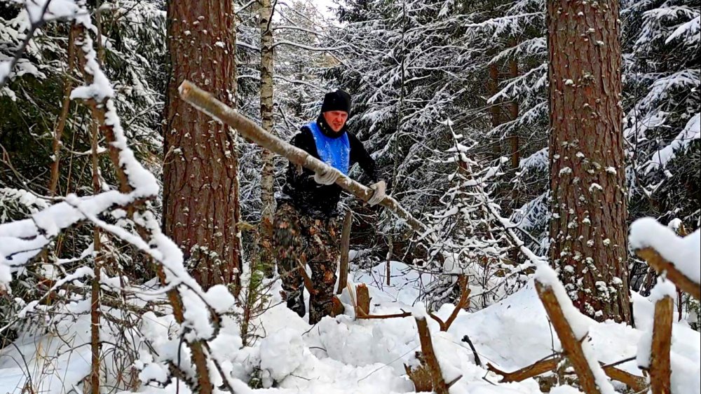 Ярославец провел сутки в зимнем лесу. Фоторепортаж