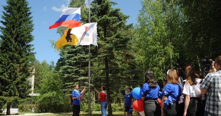 Более тысячи школьников стали участниками смен лагеря «Страна героев» в Ярославской области