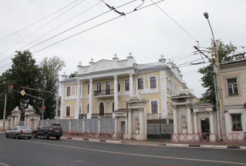 Суд отменил разрешение на строительство многоэтажки возле «Дома со львами» в Ярославле