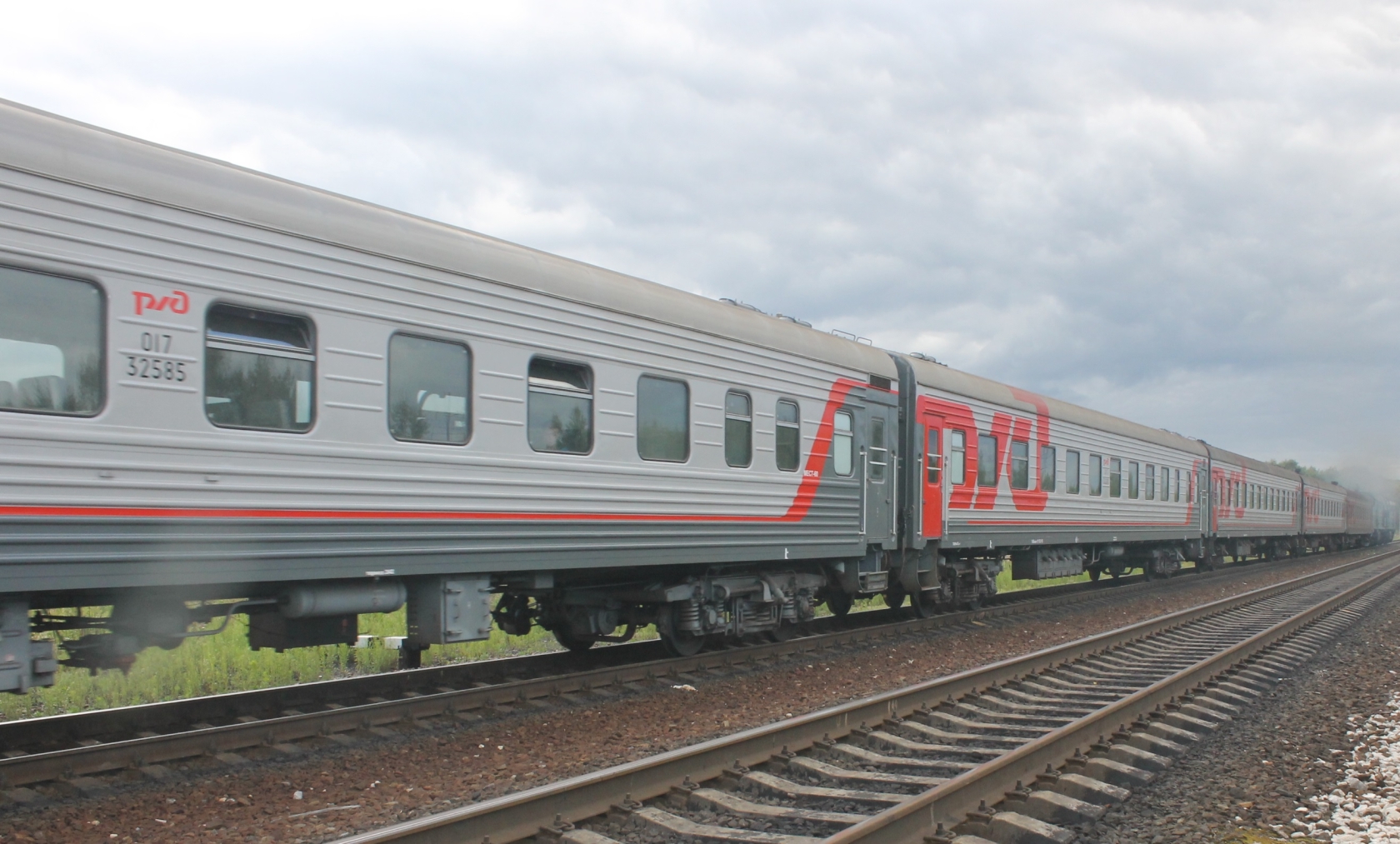 Ехал, никого не замечая: в Ярославской области на железнодорожном переезде поезд сбил велосипедиста
