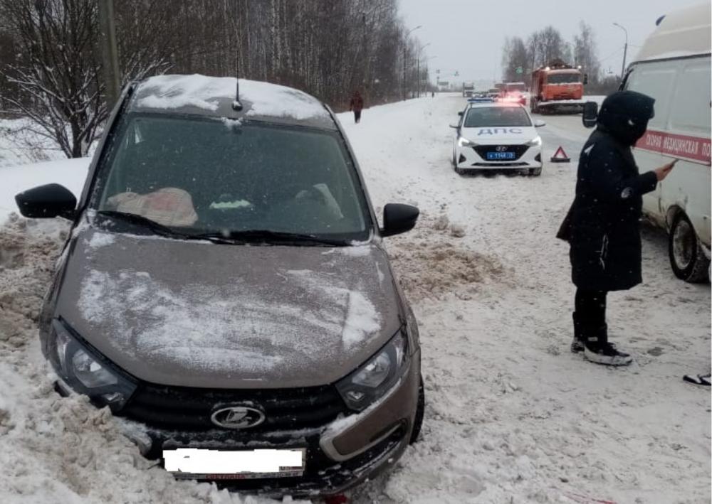 В ДТП на Окружной дороге Рыбинска пострадали люди. Видео