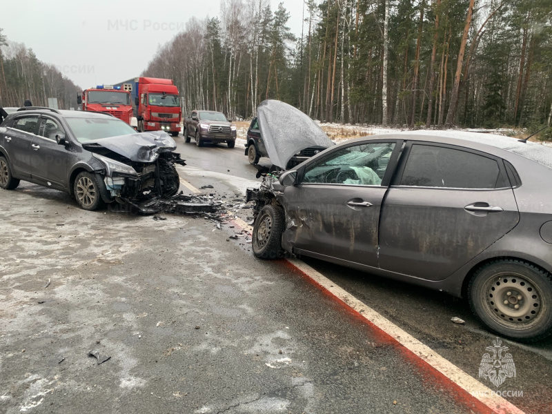 В Ярославском районе на трассе в ДТП пострадали дети