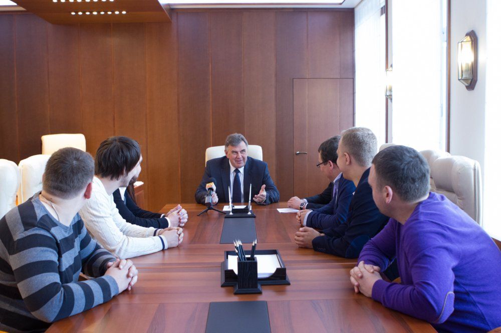  Губернатор Сергей  Ястребов окажет поддержку  команде КВН «Радио Свобода»