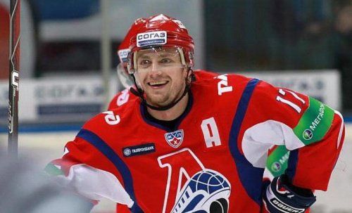 В Ярославле мошенники назвали хоккейную школу именем Ивана Ткаченко 