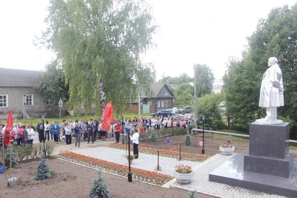 В Мышкине открыт Обновленный памятник Ленину  