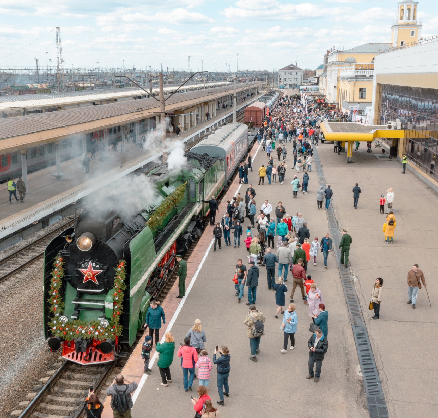 поезд победы метро