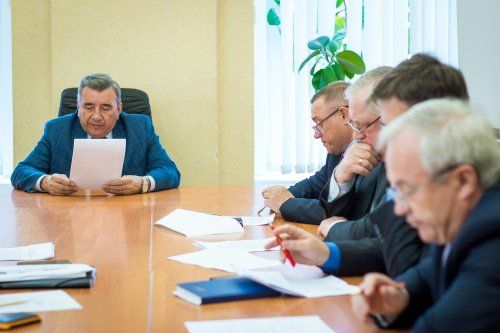 Ярославские депутаты попросят Дмитрия Медведева облегчить жизнь грузоперевозчиков