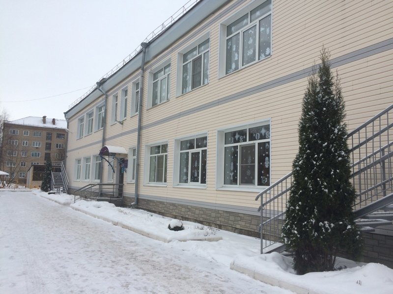 В Рыбинске на неделю закрыли детский сад: в раздевалке прорвало трубу