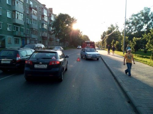 В Рыбинске автомобиль сбил трех пешеходов 