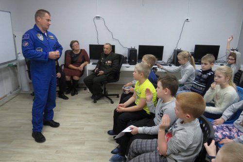 Летчик-космонавт Алексей Овчинин посетил рыбинский «Кванториум» 
